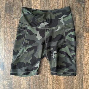 Old Navy active bike shorts.